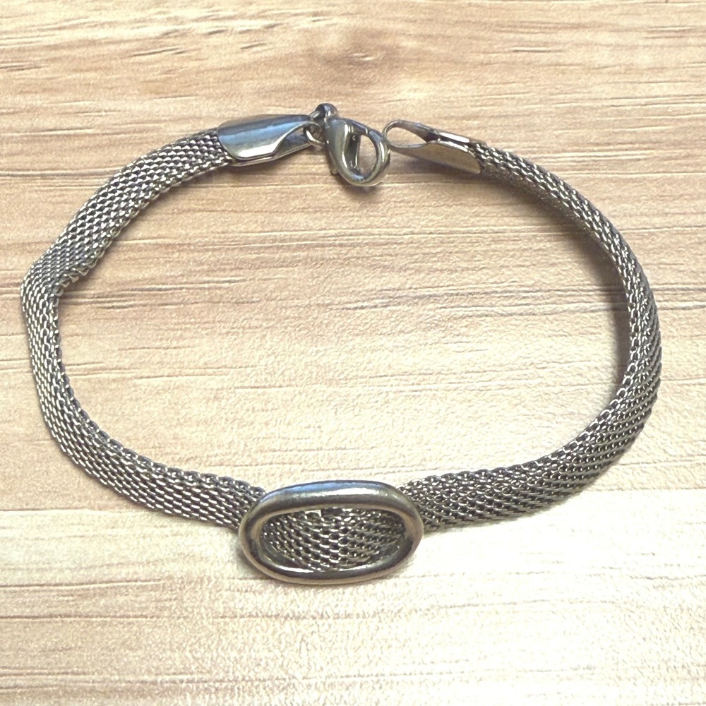 Silver Tone Mesh Chain Bracelet with Oval Slide Detail Minimalist 7.25 Inch